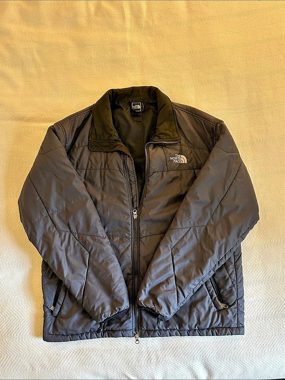 The North Face Men's Quilted Jacket in Black Like New